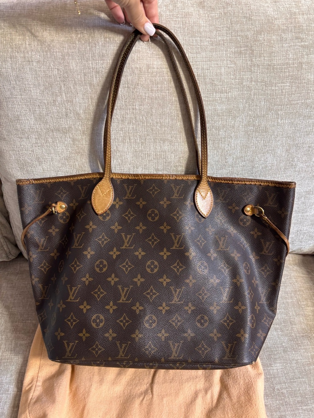 Authentic Louis Vuitton Neverfull MM beige tote